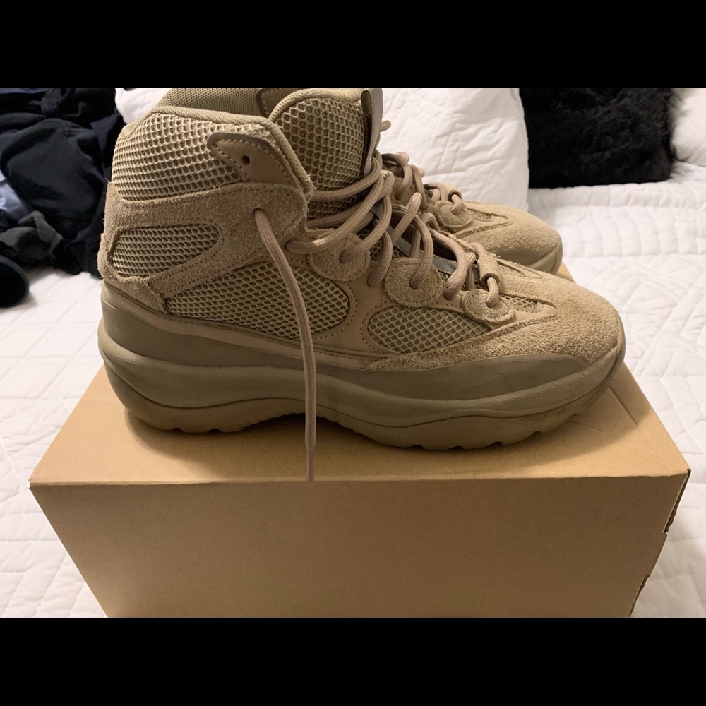 Yezzy DRST boots